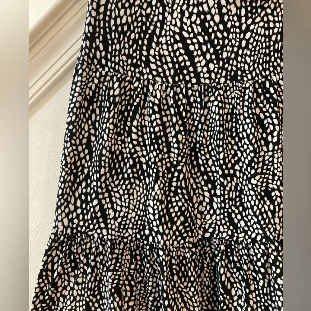 Tiered Printed Maxi Skirt Small - Picture 3 of 7